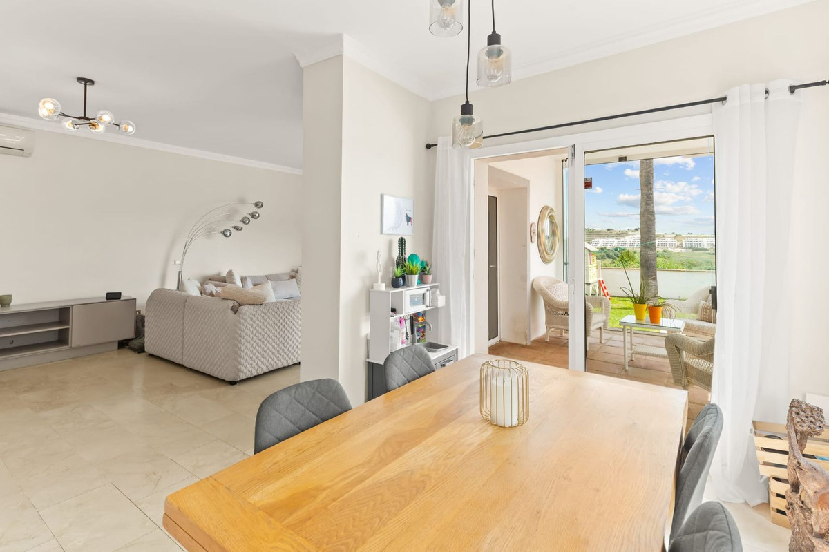 Se vende Villa - Chalet de 3 dormitorios en Costa Del Sol, Málaga, España