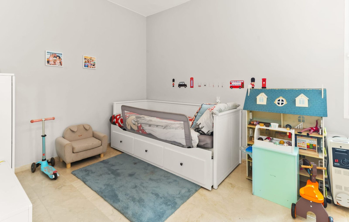 Se vende Villa - Chalet de 3 dormitorios en Costa Del Sol, Málaga, España