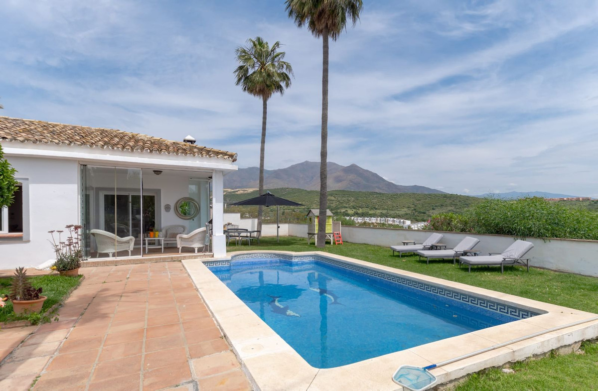 Se vende Villa - Chalet de 3 dormitorios en Costa Del Sol, Málaga, España