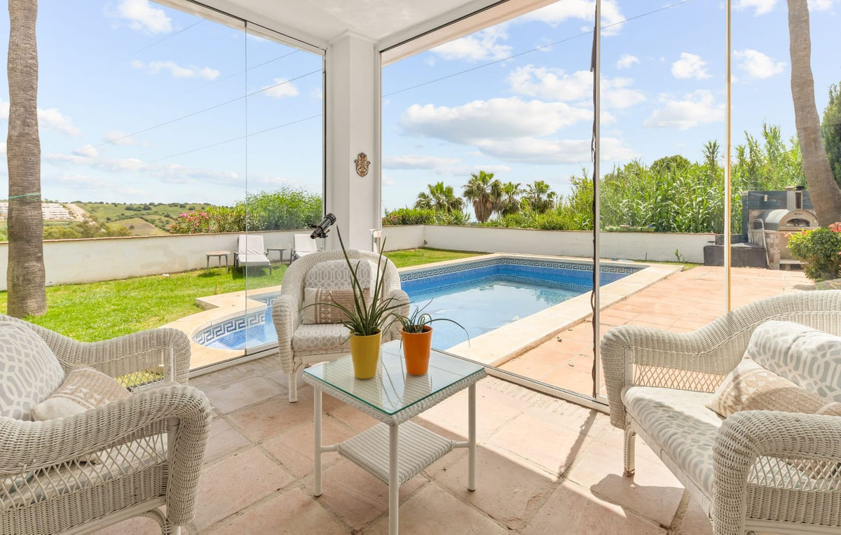 Se vende Villa - Chalet de 3 dormitorios en Costa Del Sol, Málaga, España