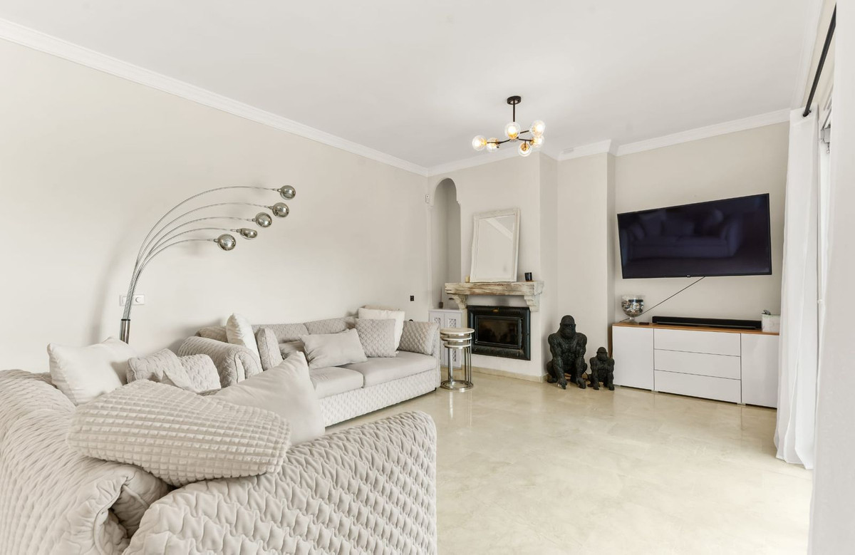 Se vende Villa - Chalet de 3 dormitorios en Costa Del Sol, Málaga, España