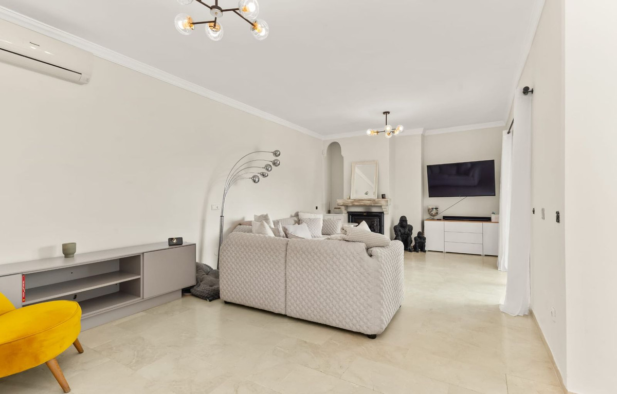 Se vende Villa - Chalet de 3 dormitorios en Costa Del Sol, Málaga, España