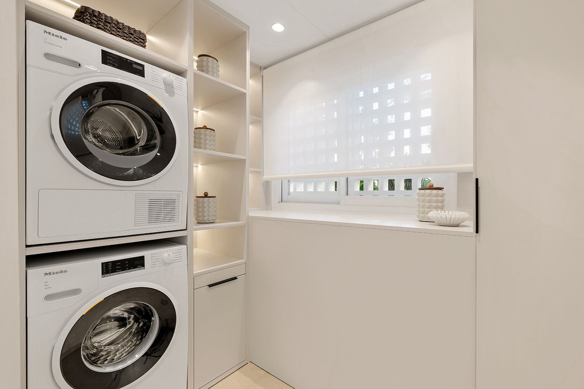 Se vende Apartamento Planta Baja de 3 dormitorios en Costa Del Sol, Málaga, España