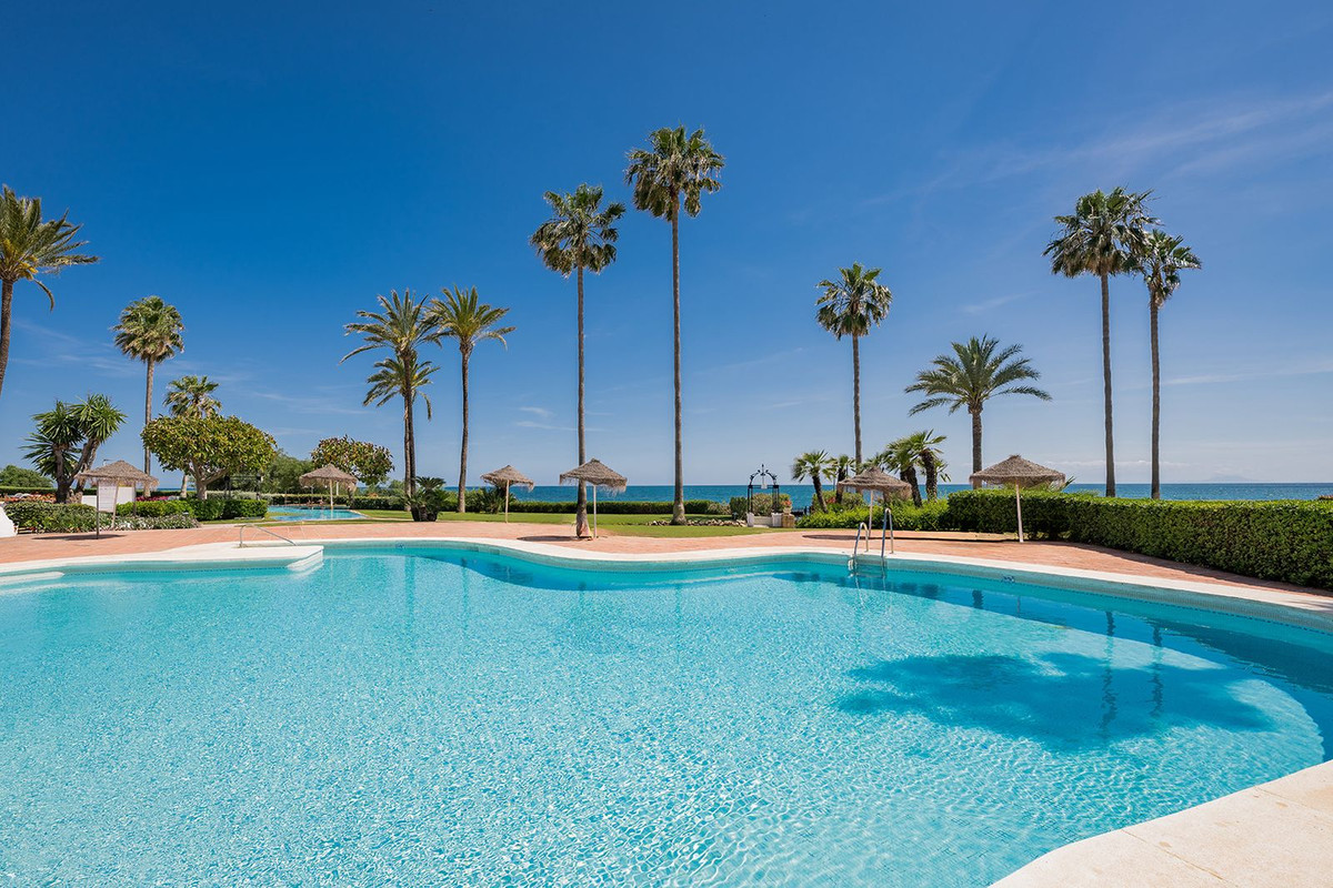 Se vende Apartamento Planta Baja de 3 dormitorios en Costa Del Sol, Málaga, España