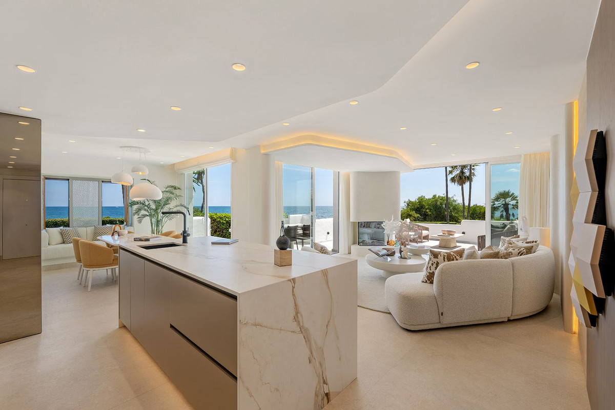 Se vende Apartamento Planta Baja de 3 dormitorios en Costa Del Sol, Málaga, España