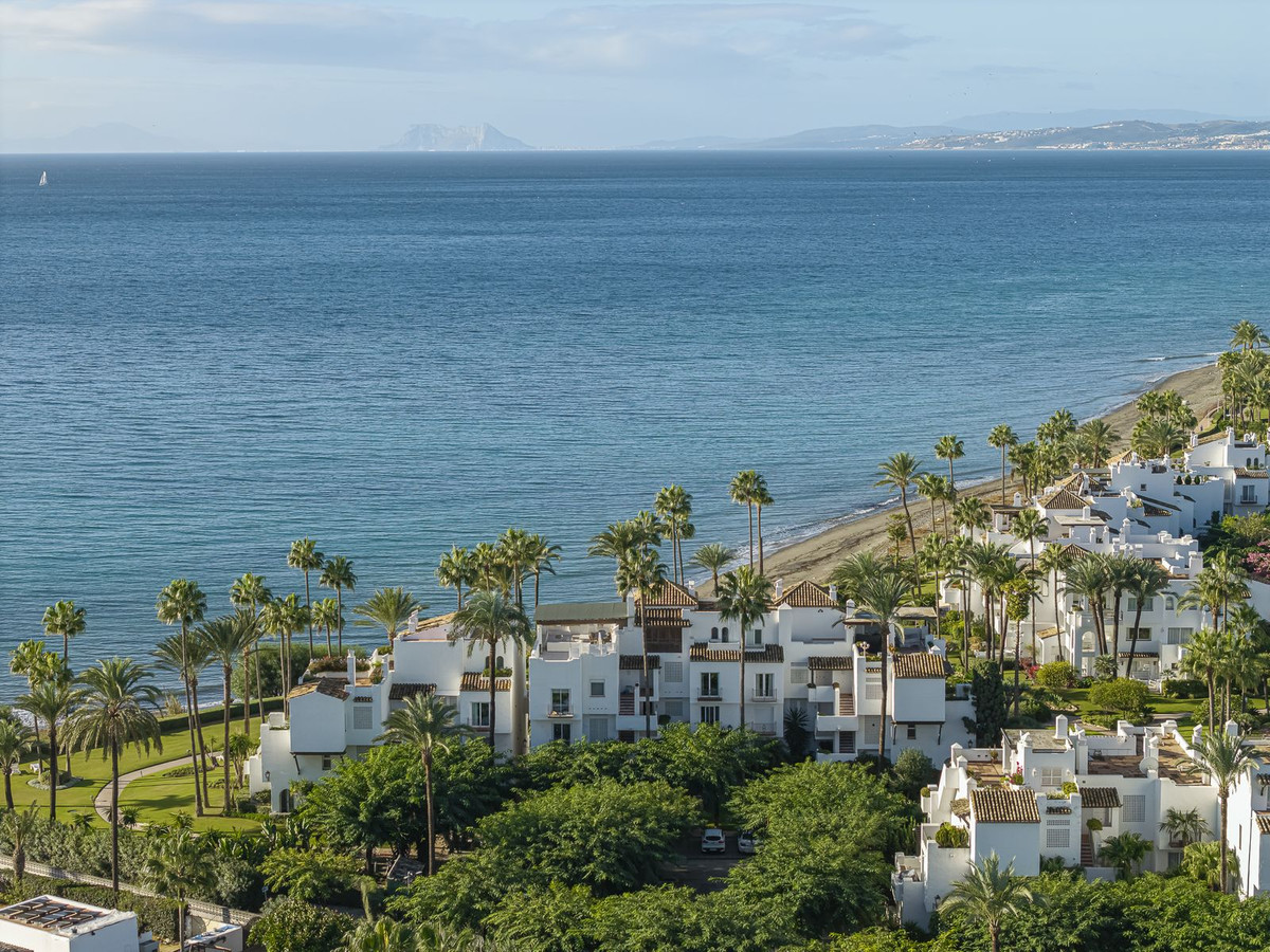 Se vende Apartamento Planta Baja de 3 dormitorios en Costa Del Sol, Málaga, España