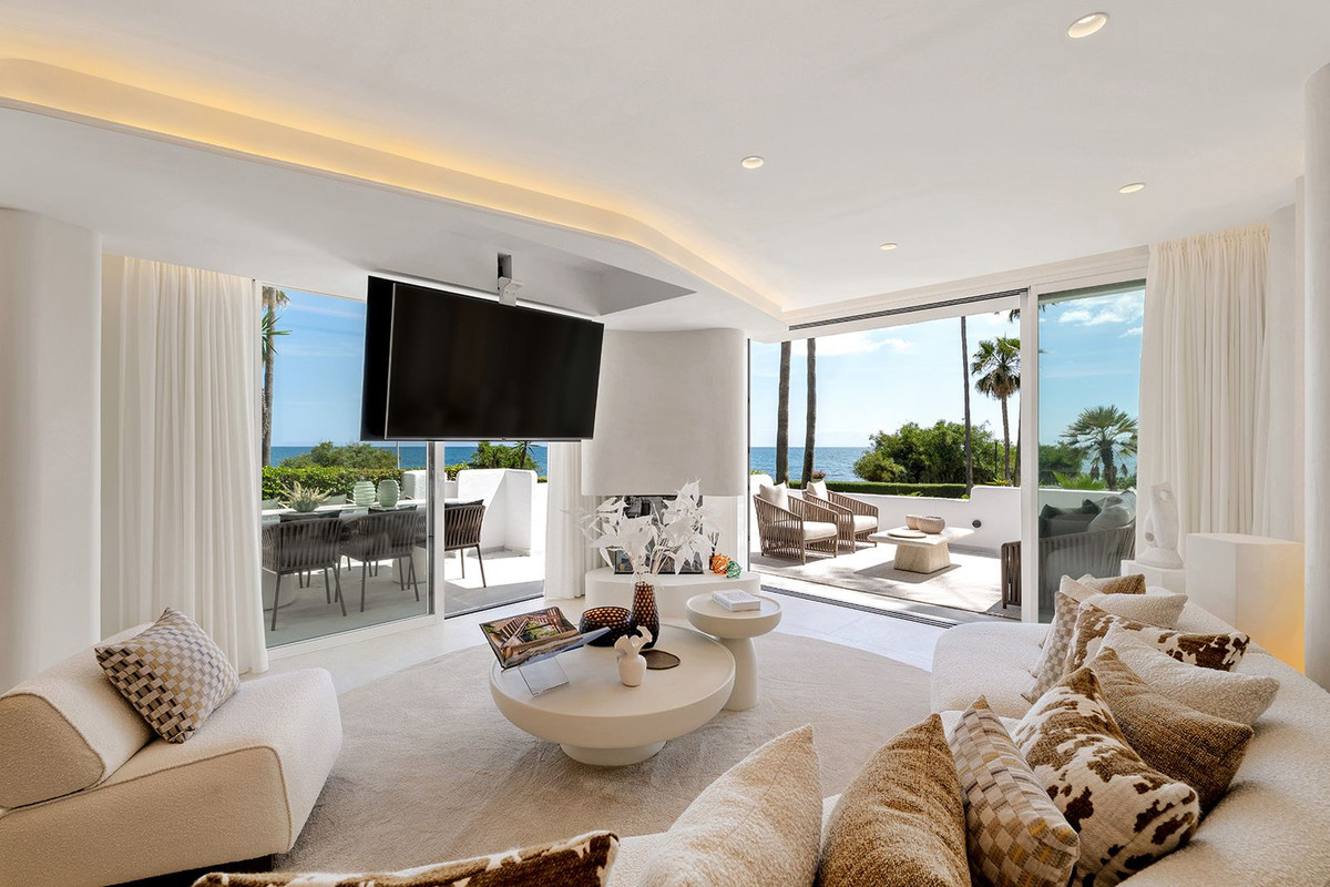 Se vende Apartamento Planta Baja de 3 dormitorios en Costa Del Sol, Málaga, España