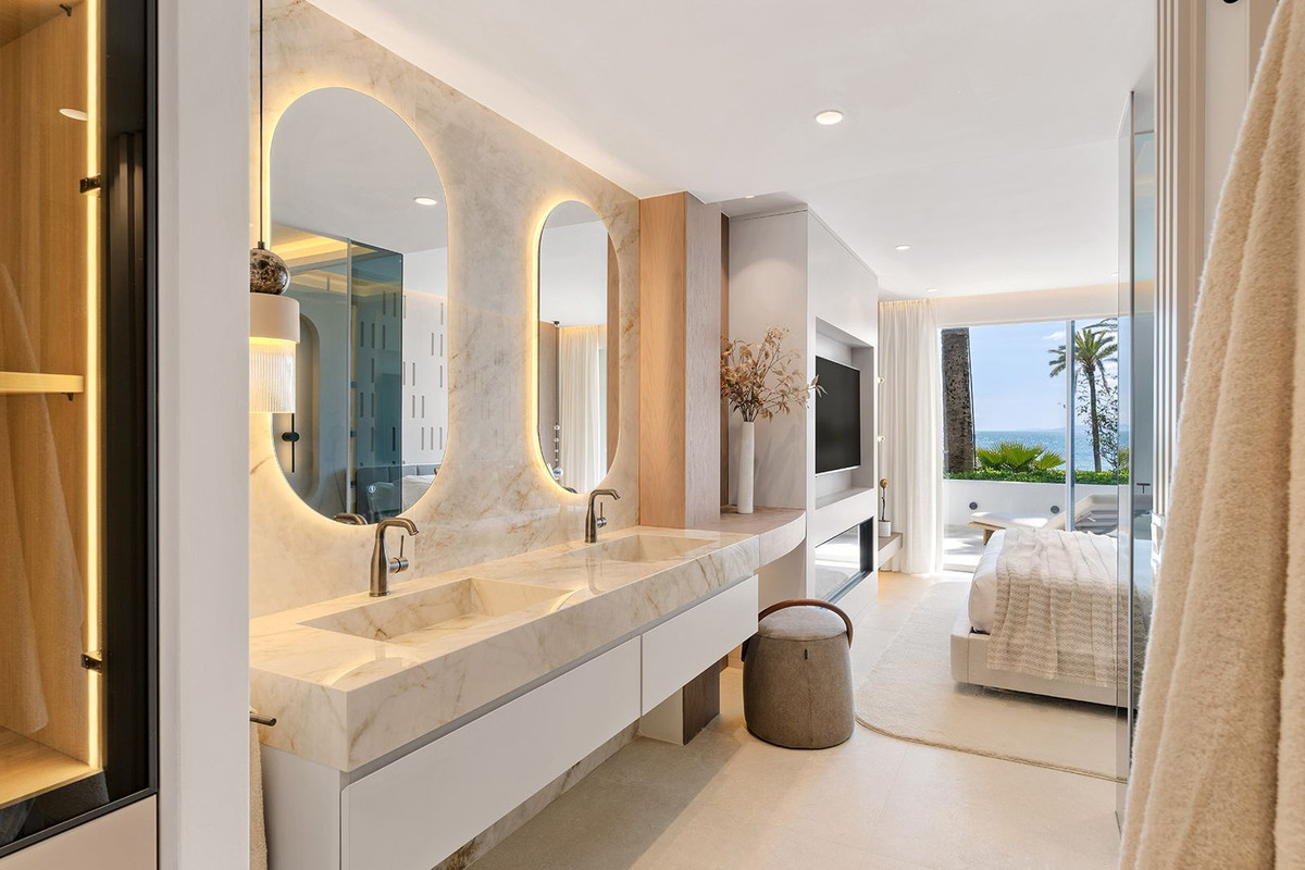 Se vende Apartamento Planta Baja de 3 dormitorios en Costa Del Sol, Málaga, España