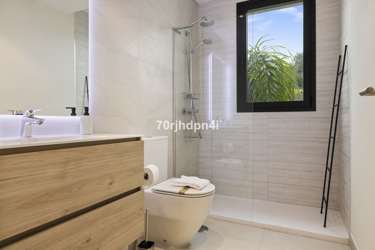 3 Bed Apartment for sale in Estepona Costa Del Sol, Málaga, Spain
