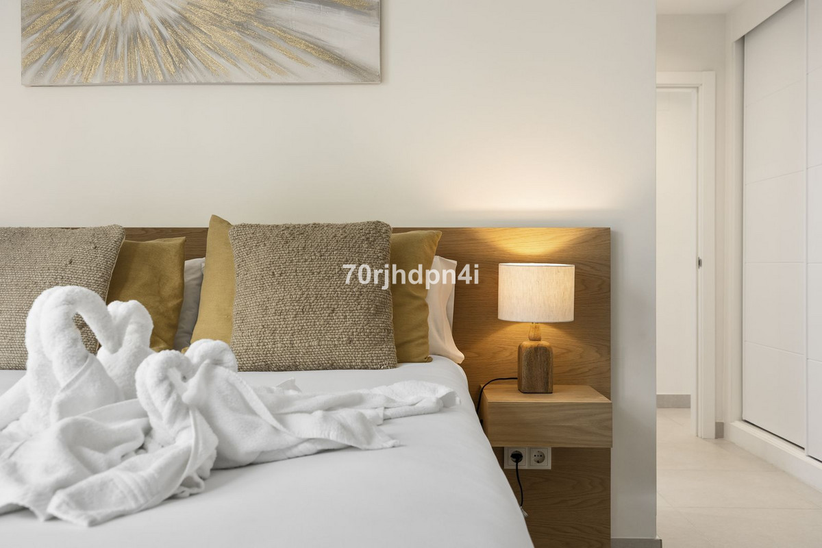 3 Bed Apartment for sale in Estepona Costa Del Sol, Málaga, Spain