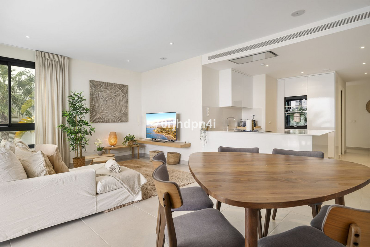 3 Bed Apartment for sale in Estepona Costa Del Sol, Málaga, Spain