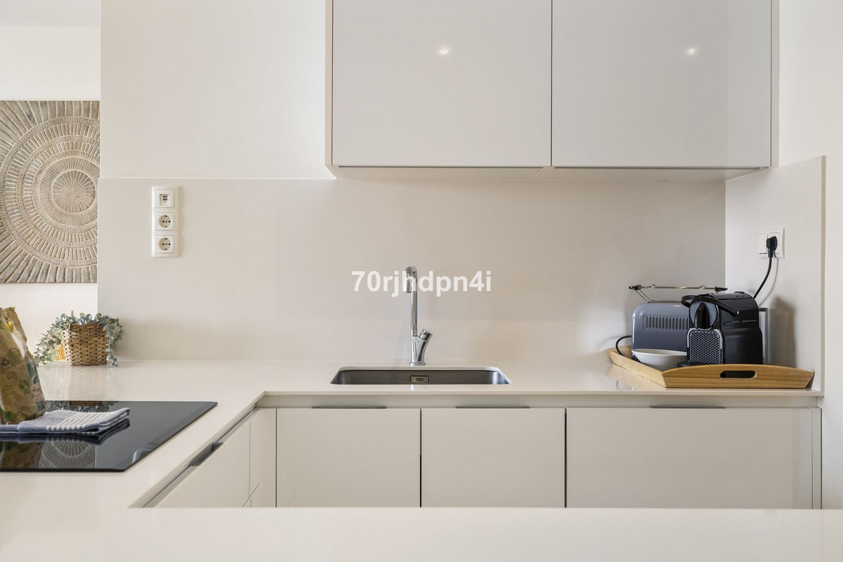 3 Bed Apartment for sale in Estepona Costa Del Sol, Málaga, Spain