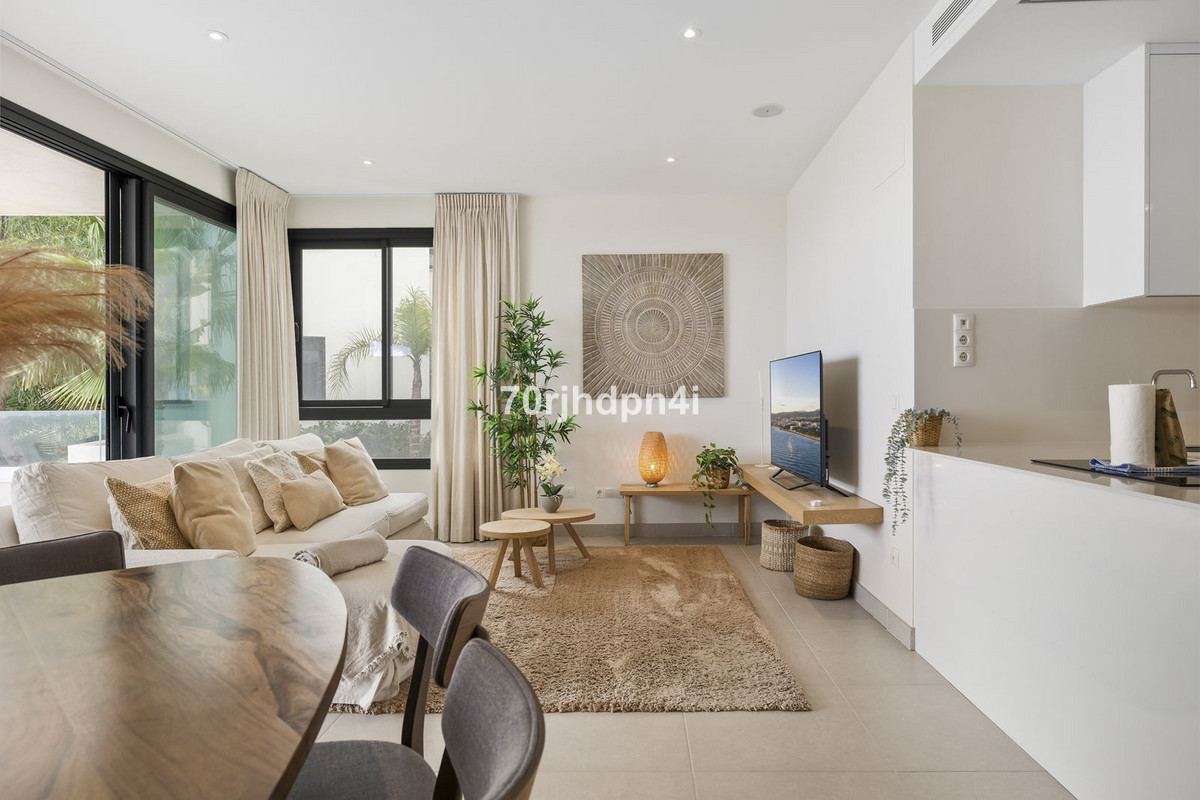 3 Bed Apartment for sale in Estepona Costa Del Sol, Málaga, Spain