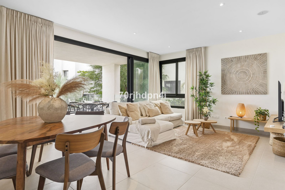 3 Bed Apartment for sale in Estepona Costa Del Sol, Málaga, Spain