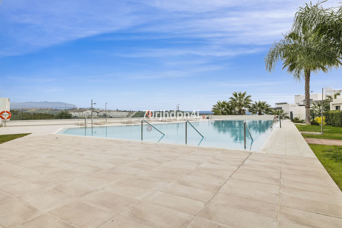 3 Bed Apartment for sale in Estepona Costa Del Sol, Málaga, Spain