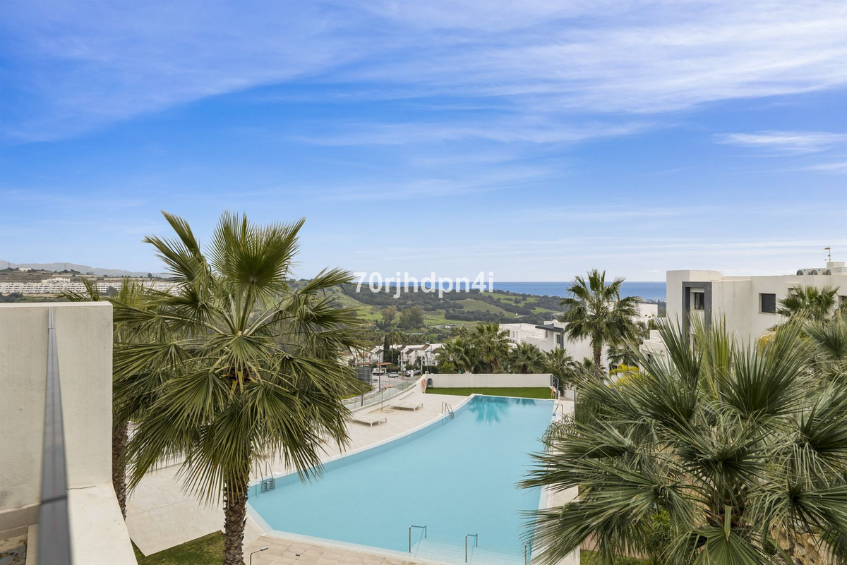 3 Bed Apartment for sale in Estepona Costa Del Sol, Málaga, Spain