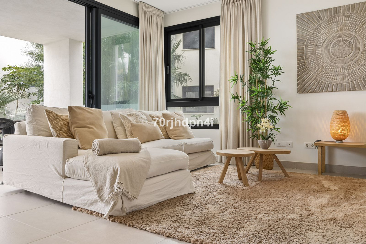 3 Bed Apartment for sale in Estepona Costa Del Sol, Málaga, Spain