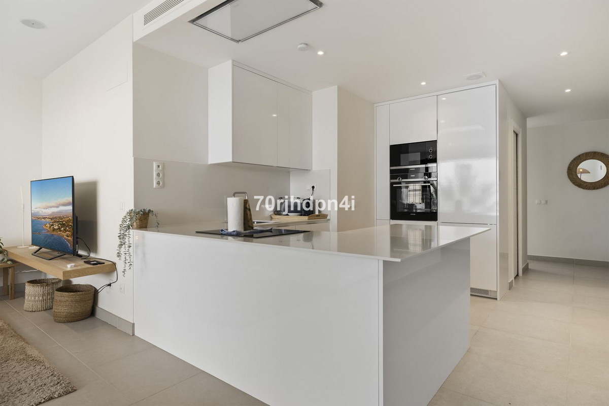 3 Bed Apartment for sale in Estepona Costa Del Sol, Málaga, Spain