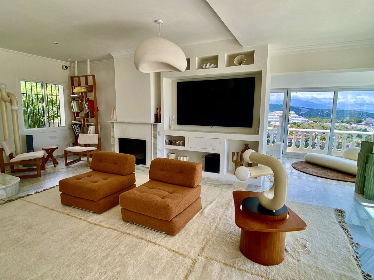 4 Bed Townhouse for sale in El Padron Costa Del Sol, Málaga, Spain