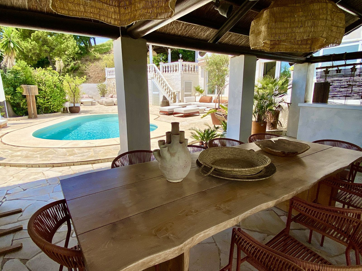 4 Bed Townhouse for sale in El Padron Costa Del Sol, Málaga, Spain
