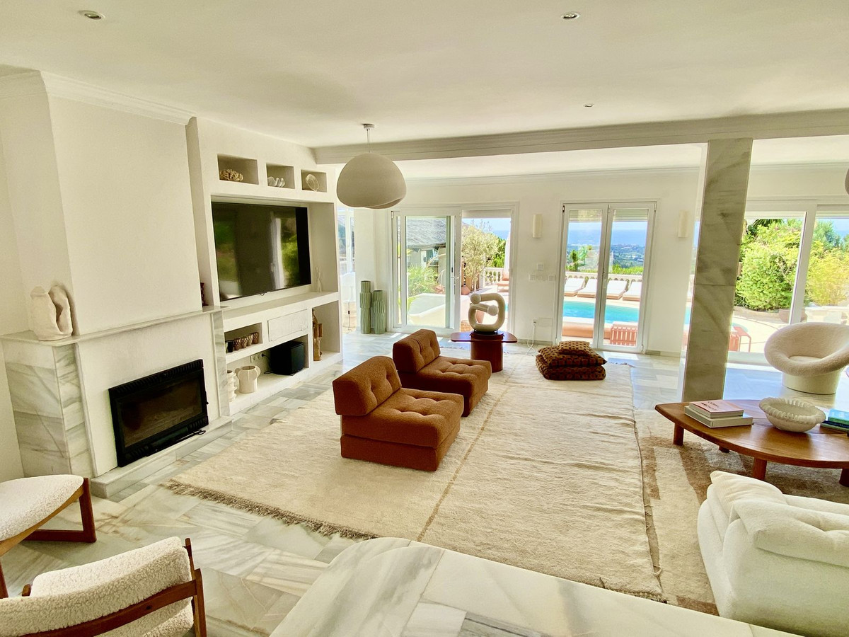 4 Bed Townhouse for sale in El Padron Costa Del Sol, Málaga, Spain