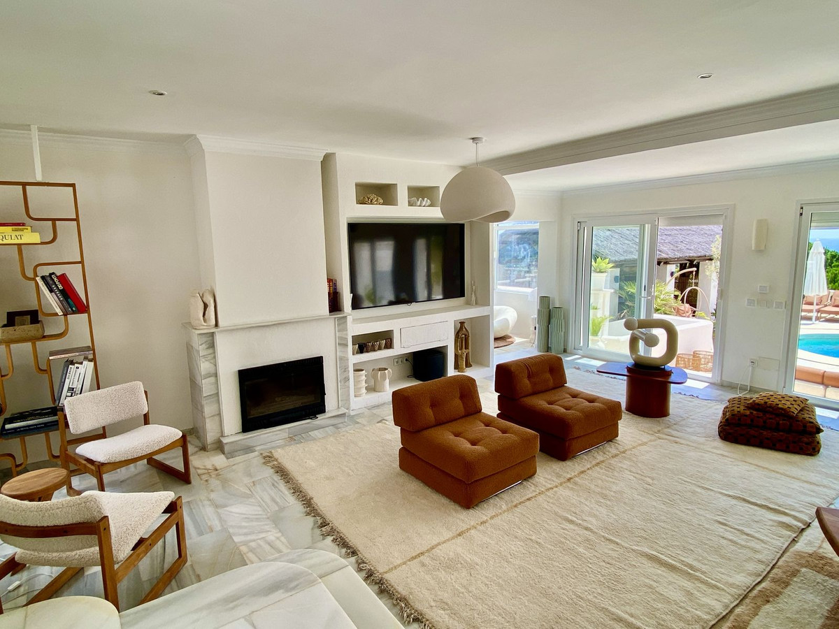 4 Bed Townhouse for sale in El Padron Costa Del Sol, Málaga, Spain