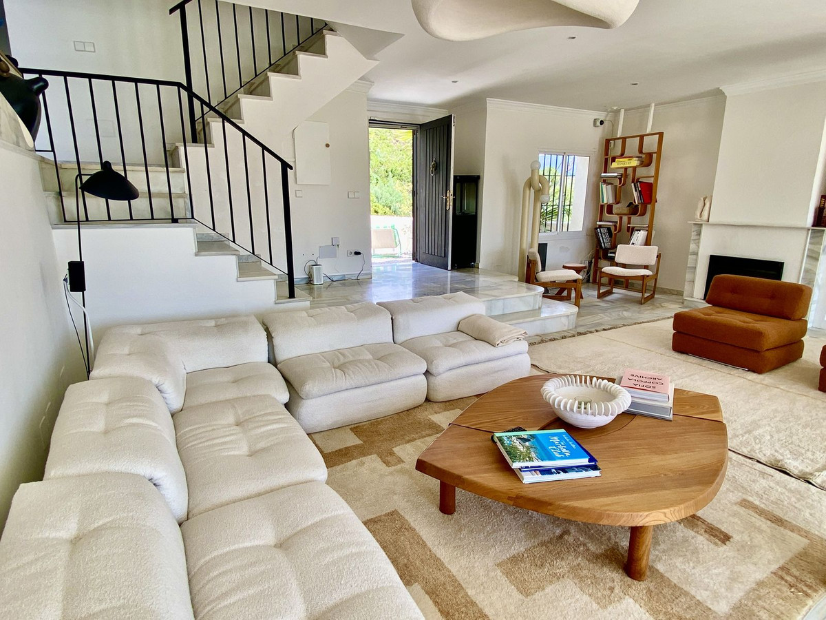 4 Bed Townhouse for sale in El Padron Costa Del Sol, Málaga, Spain