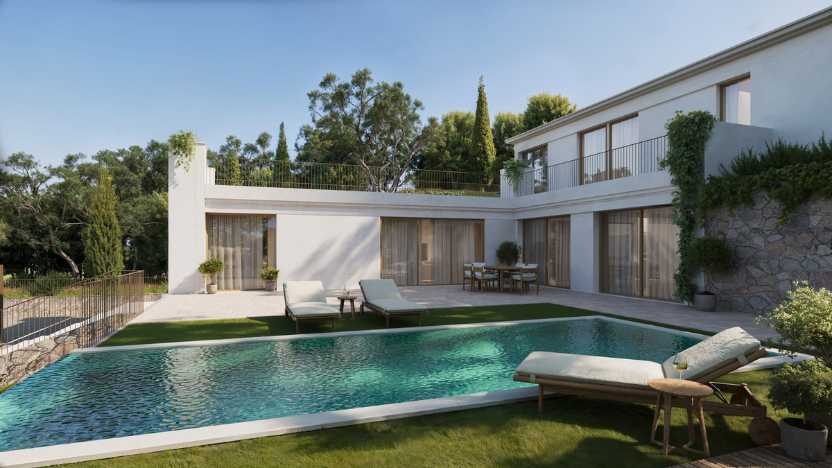 4 Bed Townhouse for sale in Elviria Costa Del Sol, Málaga, Spain