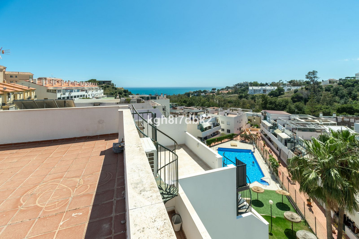 2 Bed Apartment for sale in Benalmadena Costa Costa Del Sol, Málaga, Spain