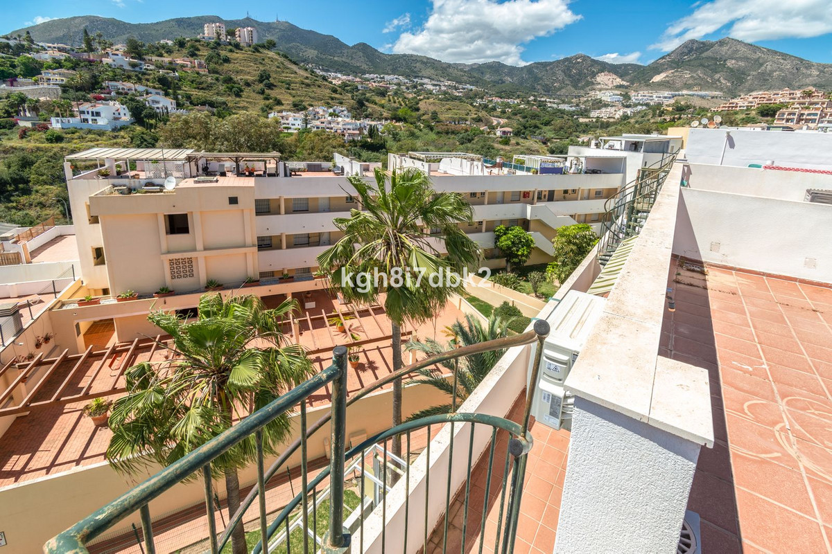 2 Bed Apartment for sale in Benalmadena Costa Costa Del Sol, Málaga, Spain