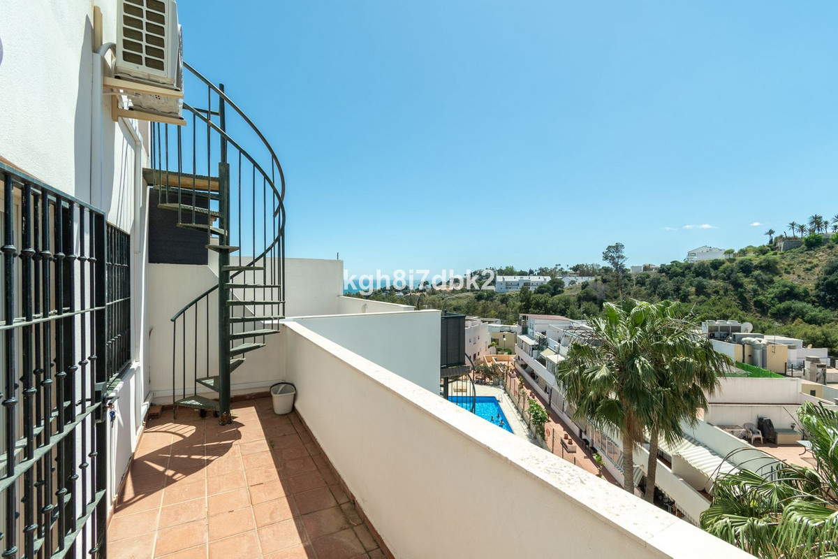 2 Bed Apartment for sale in Benalmadena Costa Costa Del Sol, Málaga, Spain