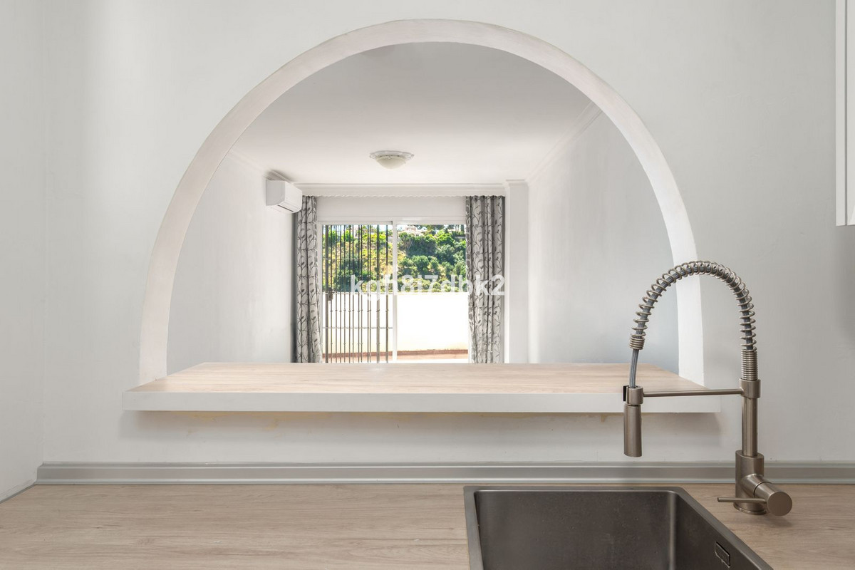 2 Bed Apartment for sale in Benalmadena Costa Costa Del Sol, Málaga, Spain