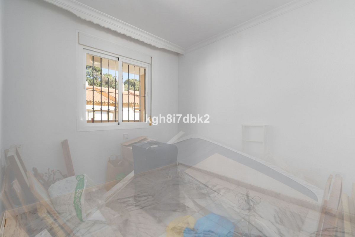 2 Bed Apartment for sale in Benalmadena Costa Costa Del Sol, Málaga, Spain