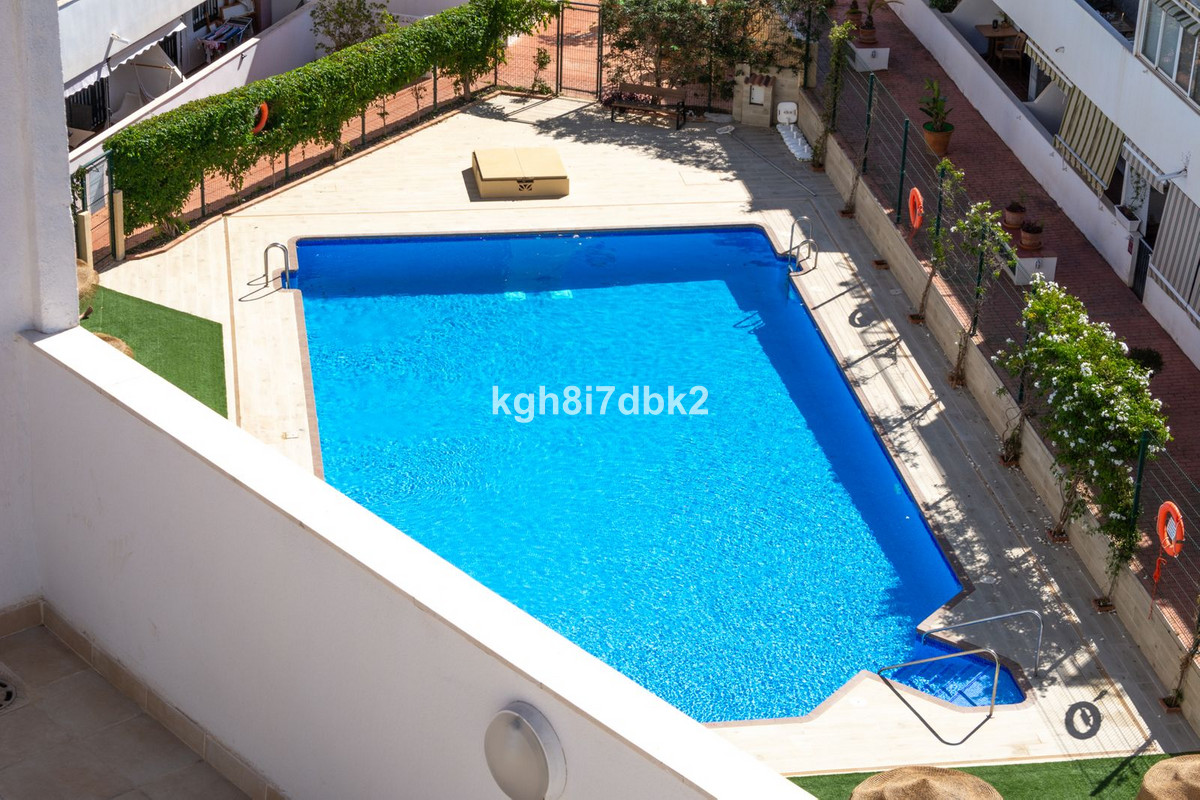 2 Bed Apartment for sale in Benalmadena Costa Costa Del Sol, Málaga, Spain