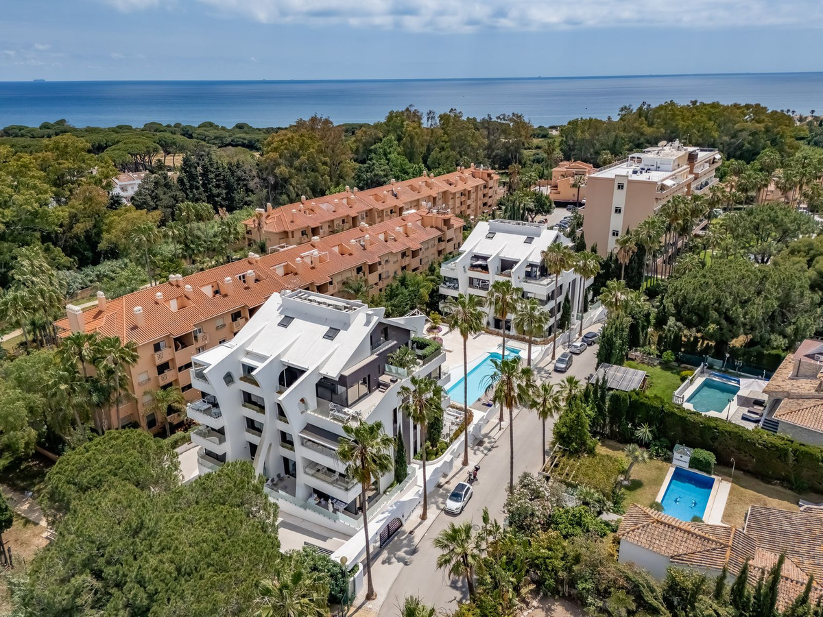 2 Bed Apartment for sale in Cabopino Costa Del Sol, Málaga, Spain