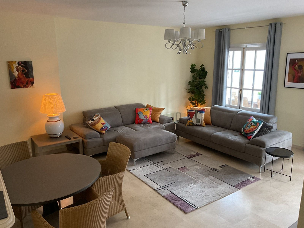 3 Bed Apartment for sale in El Presidente Costa Del Sol, Málaga, Spain