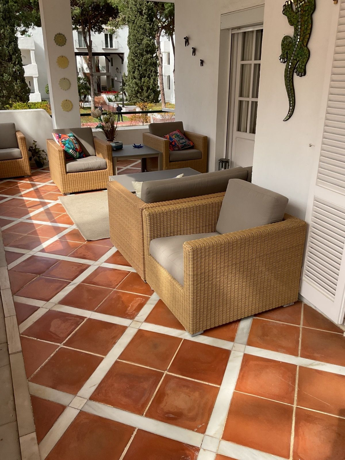 3 Bed Apartment for sale in El Presidente Costa Del Sol, Málaga, Spain