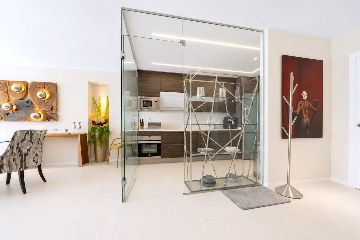 2 Bed Apartment for sale in New Golden Mile Costa Del Sol, Málaga, Spain
