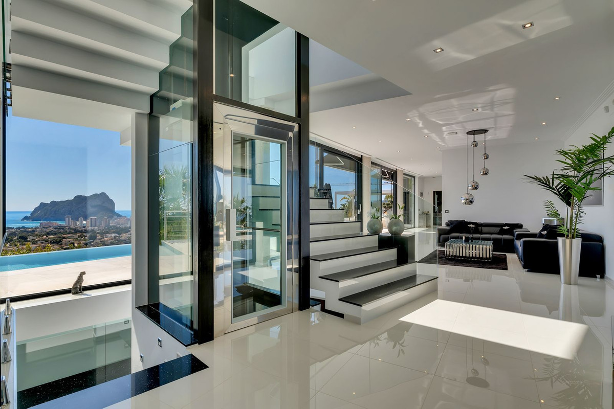 4 Bed Townhouse for sale in Calpe Costa Blanca, Alicante, Spain