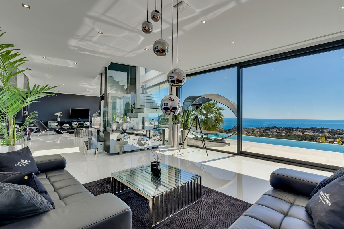 4 Bed Townhouse for sale in Calpe Costa Blanca, Alicante, Spain