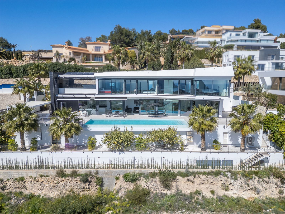 4 Bed Townhouse for sale in Calpe Costa Blanca, Alicante, Spain