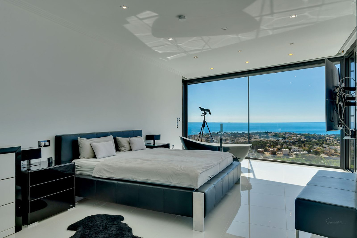4 Bed Townhouse for sale in Calpe Costa Blanca, Alicante, Spain