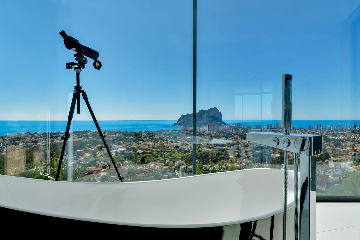 4 Bed Townhouse for sale in Calpe Costa Blanca, Alicante, Spain