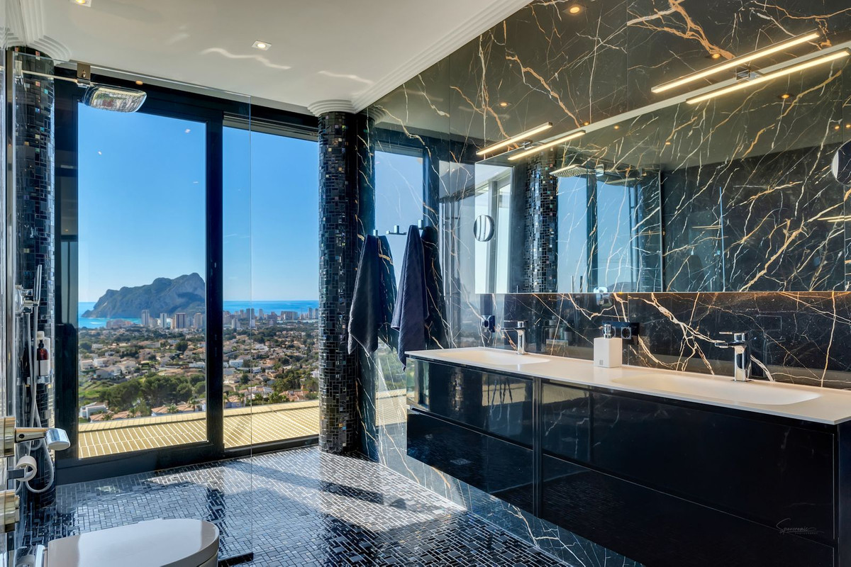 4 Bed Townhouse for sale in Calpe Costa Blanca, Alicante, Spain