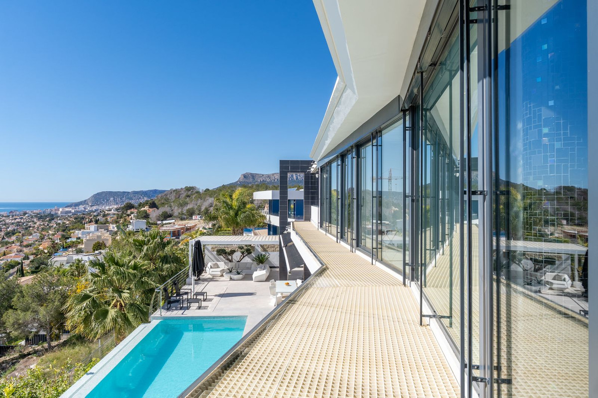 4 Bed Townhouse for sale in Calpe Costa Blanca, Alicante, Spain