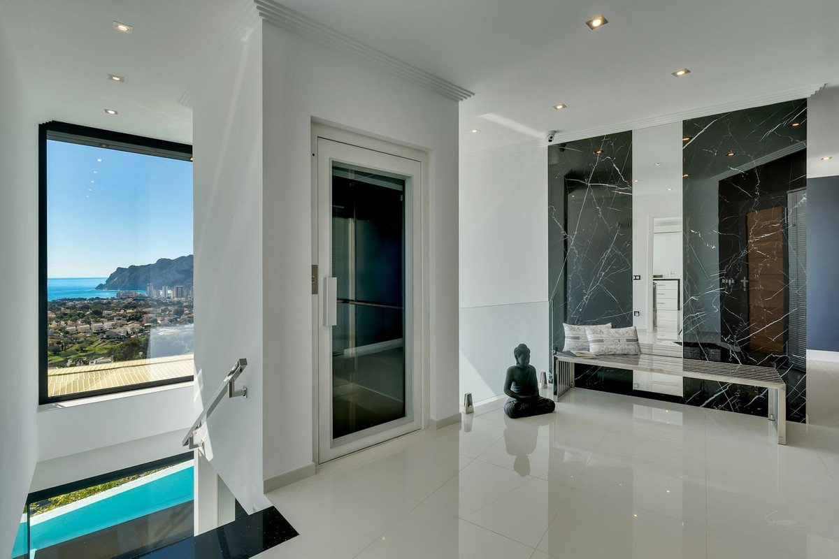 4 Bed Townhouse for sale in Calpe Costa Blanca, Alicante, Spain