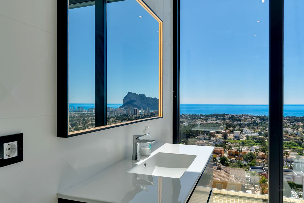 4 Bed Townhouse for sale in Calpe Costa Blanca, Alicante, Spain