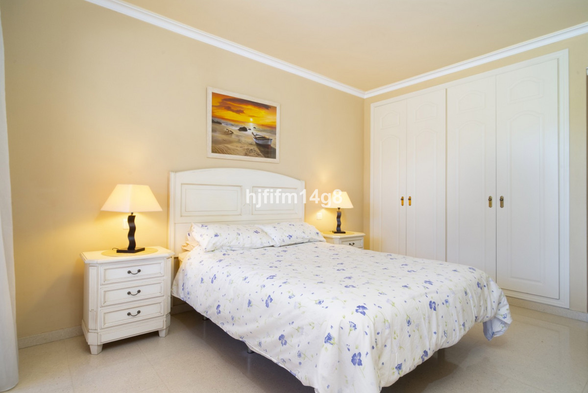 2 Bed Apartment for sale in Puerto Banús Costa Del Sol, Málaga, Spain