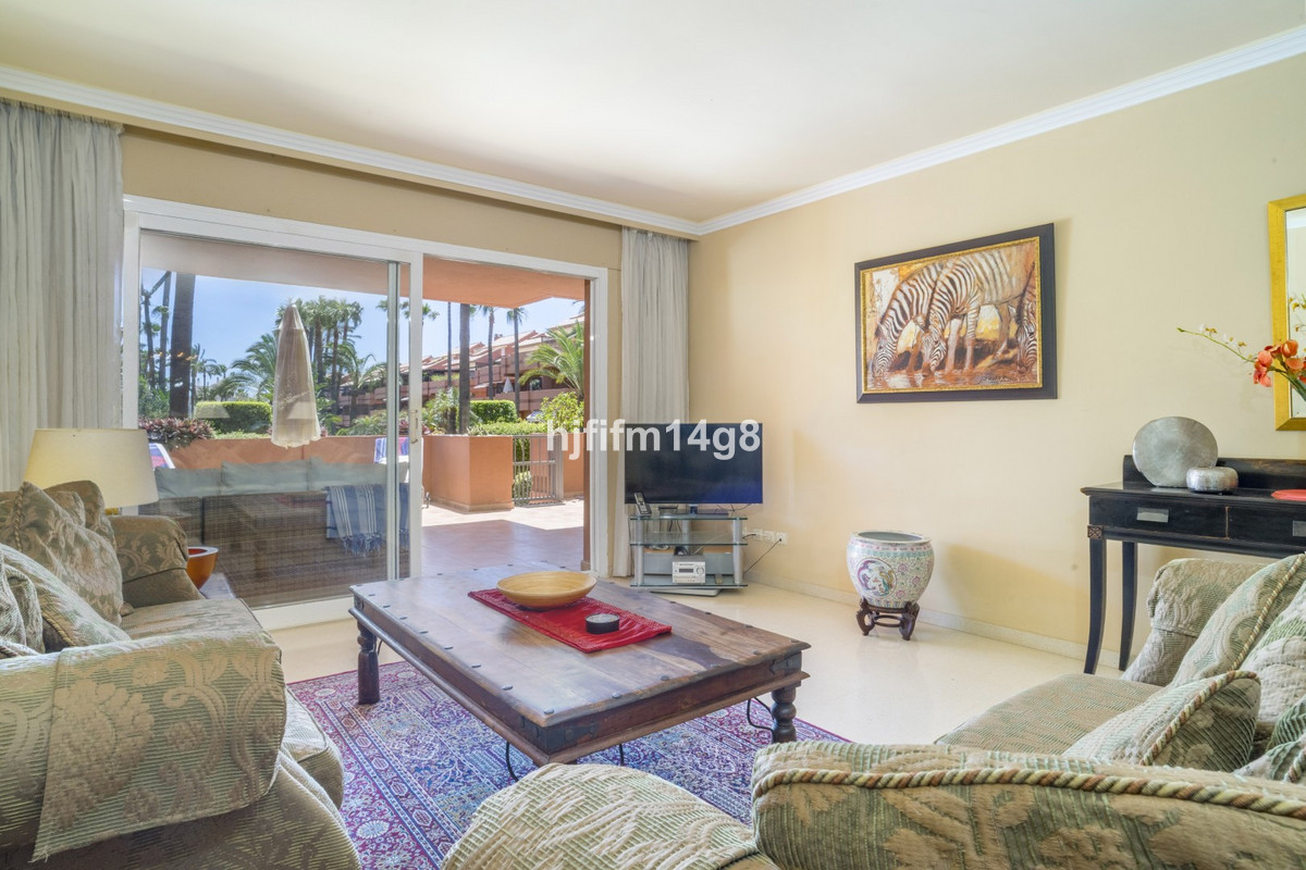 2 Bed Apartment for sale in Puerto Banús Costa Del Sol, Málaga, Spain