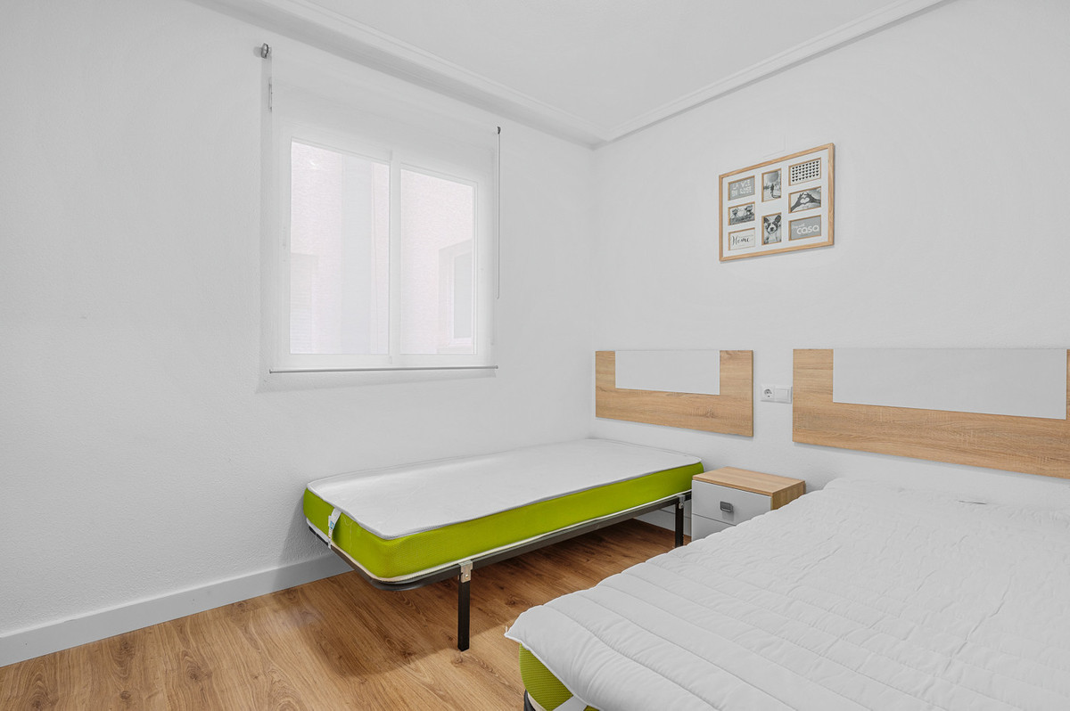 Se vende Apartamento Planta Media de 3 dormitorios en Costa Blanca, Alicante, España